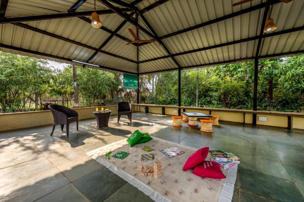 Saffronstays Lakeview Nivara - Farm Stay Villa With Private Pool Near Pune Exterior foto